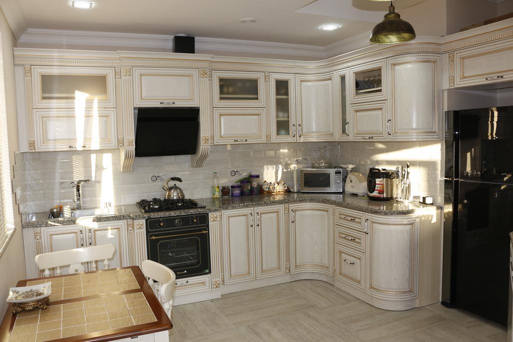 Guest House Sofia Кобулети Екстериор снимка