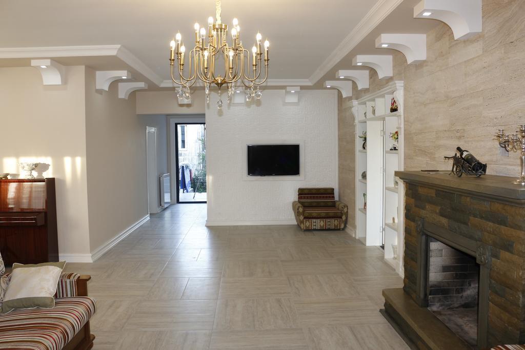 Guest House Sofia Кобулети Екстериор снимка
