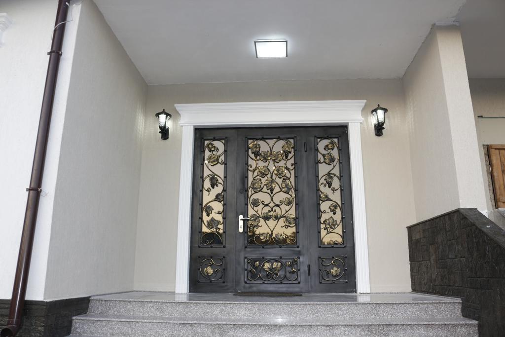 Guest House Sofia Кобулети Екстериор снимка