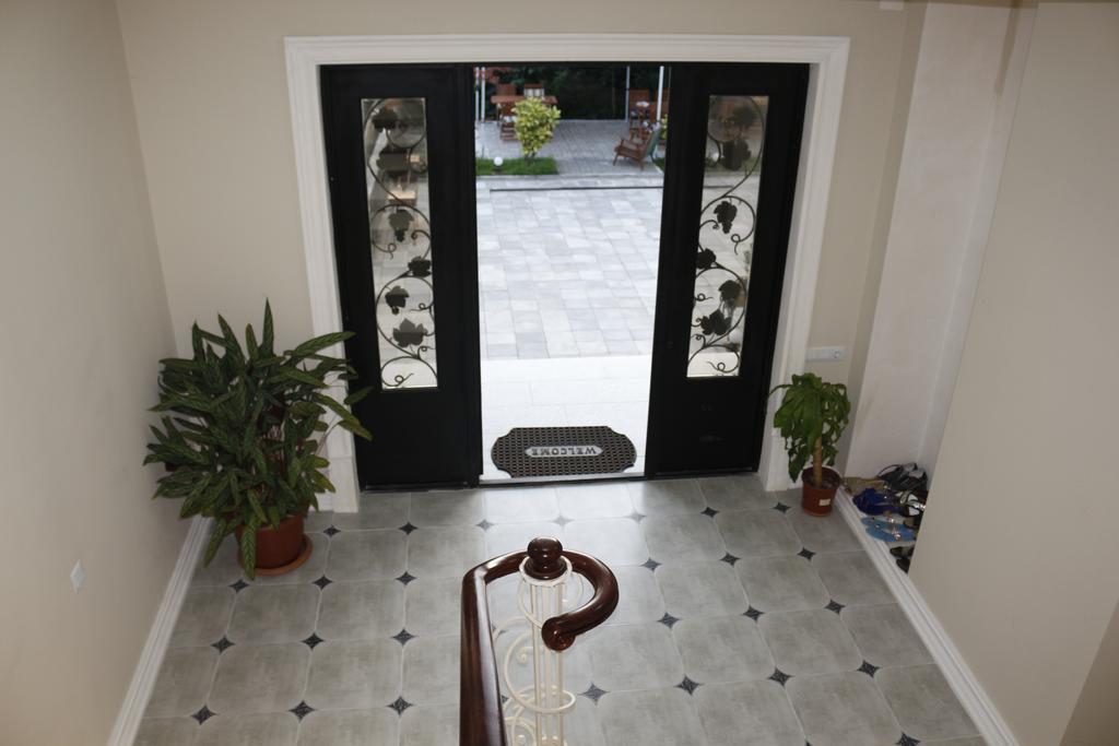 Guest House Sofia Кобулети Екстериор снимка