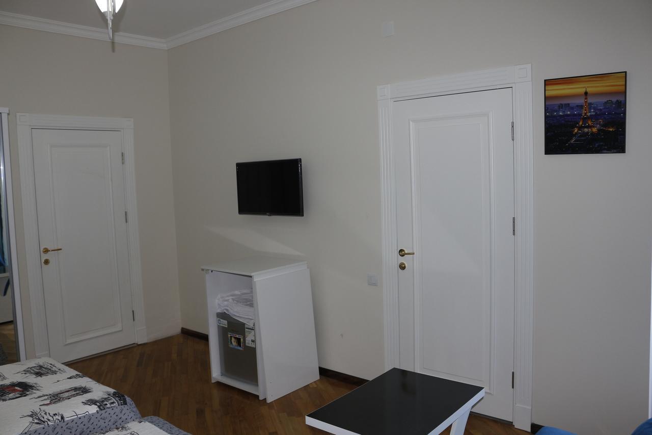 Guest House Sofia Кобулети Екстериор снимка
