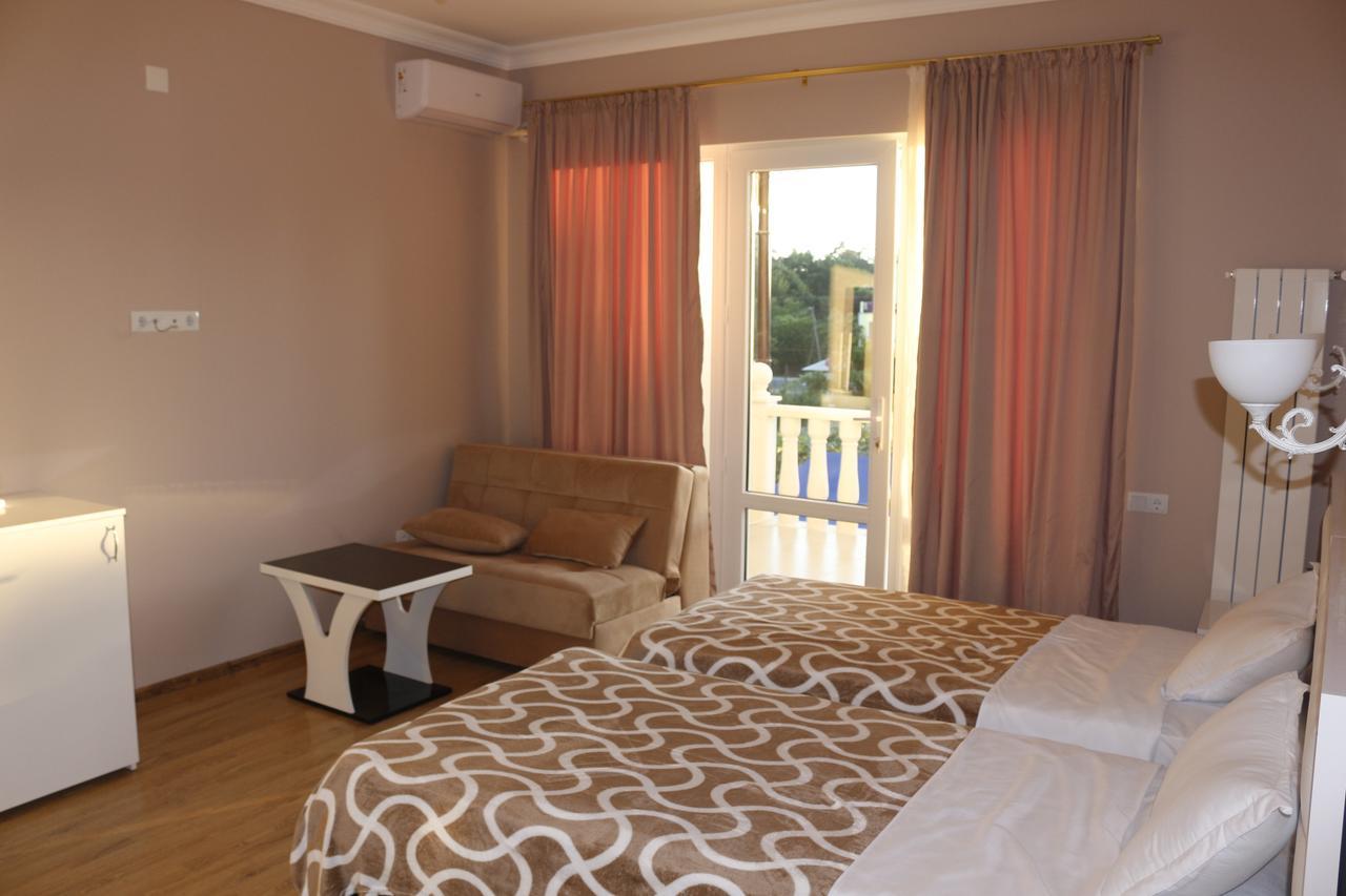 Guest House Sofia Кобулети Екстериор снимка