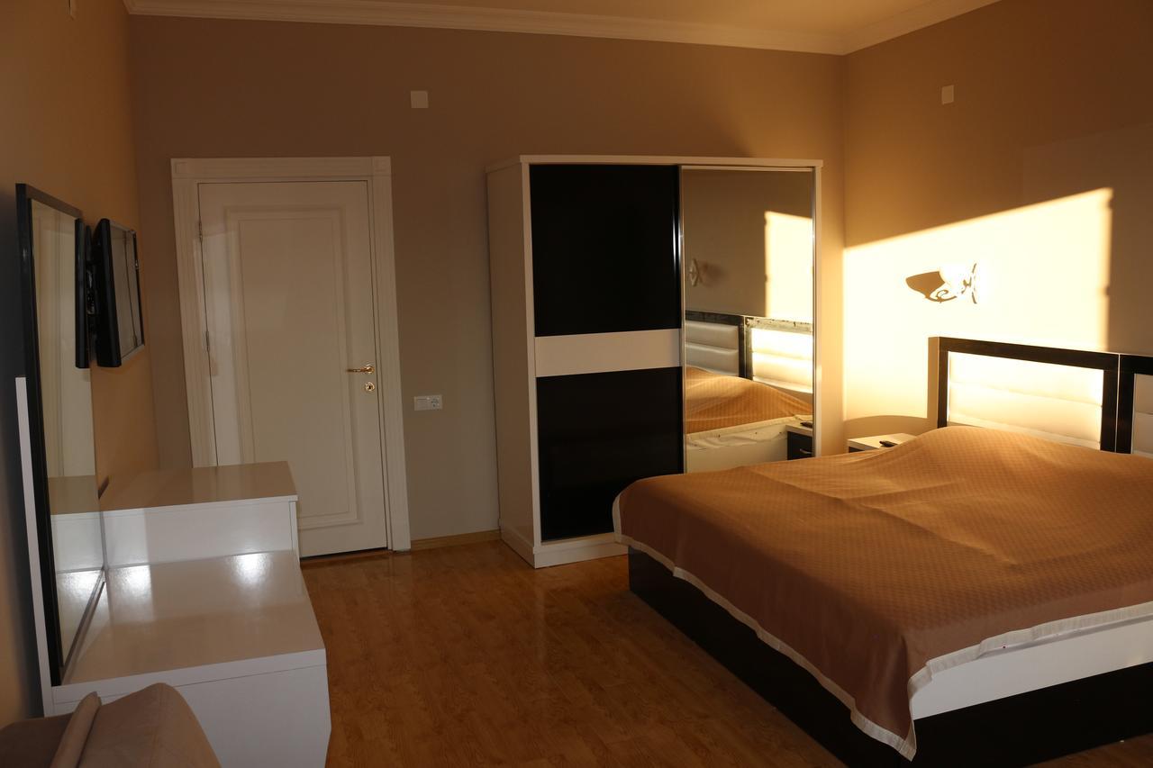 Guest House Sofia Кобулети Екстериор снимка