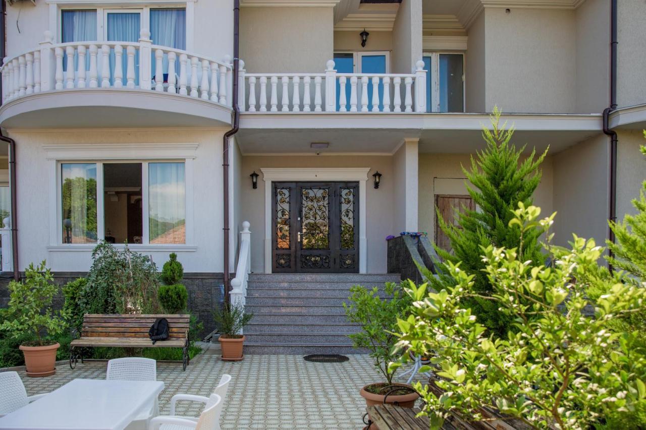 Guest House Sofia Кобулети Екстериор снимка