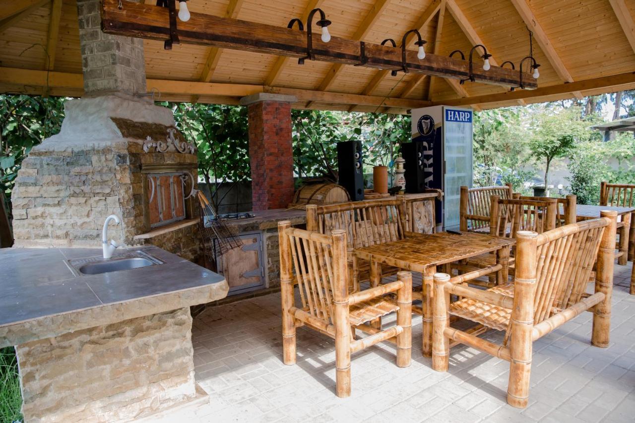 Guest House Sofia Кобулети Екстериор снимка